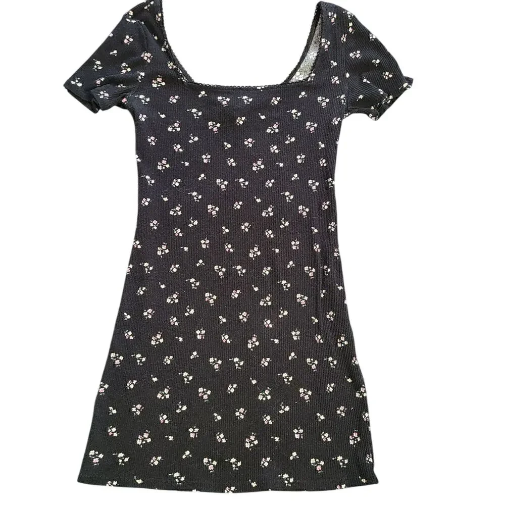 H&M Divided ribbed floral dress